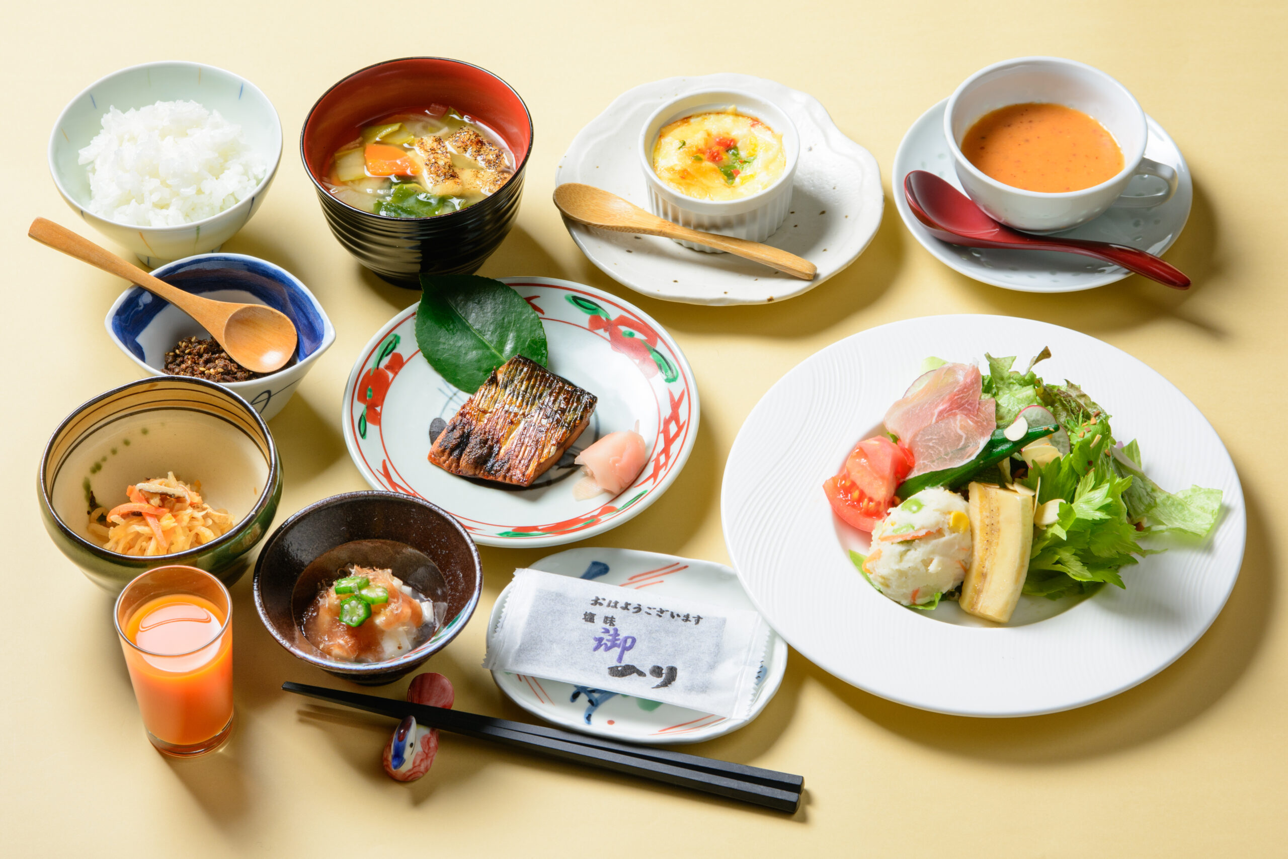 猿ヶ京温泉の旅籠屋丸一で提供する和朝食の一例