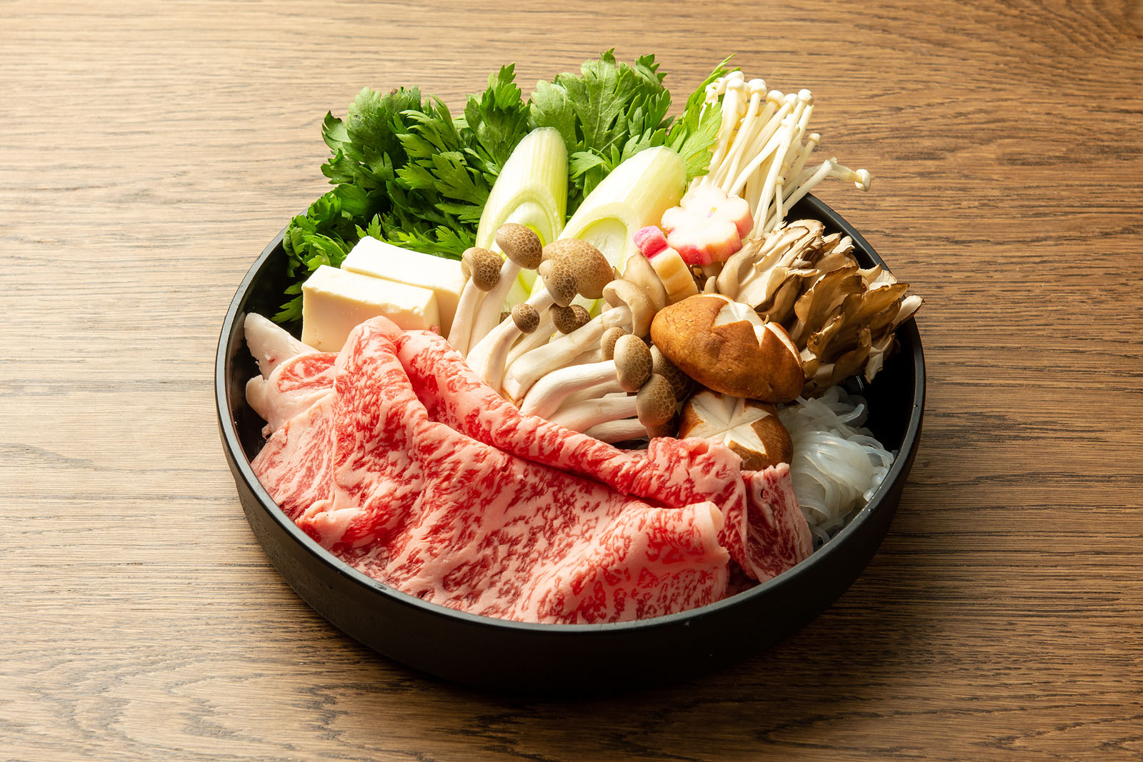 記念日の温泉旅行で囲む旅籠屋丸一の鍋料理